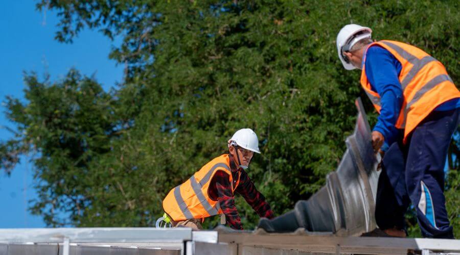 Professional residential roofers in Millry, AL